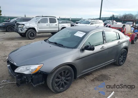 2013 Chrysler 200 Touring из США, поврежденный, VIN 1C3CCBBG1DN527164